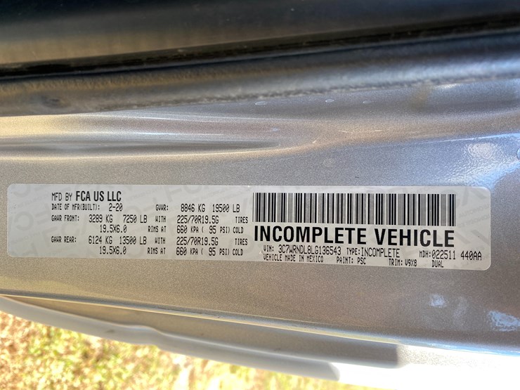 #19-•-#117-•-2020-ram-5500-rolloff-truck-image-40