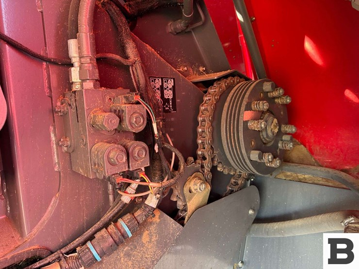 2012-massey-ferguson-2190-image-43