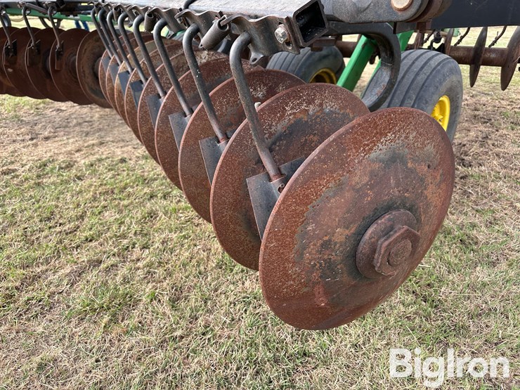 1999-john-deere-637-image-15