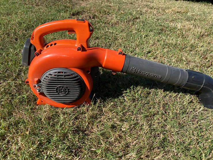 #96-•-#210-•-poulan-gas-powered-leaf-blower,-rockwell-corded-hedge-trimmer;-husgvarma-gas-powered-leaf-blower-image-7