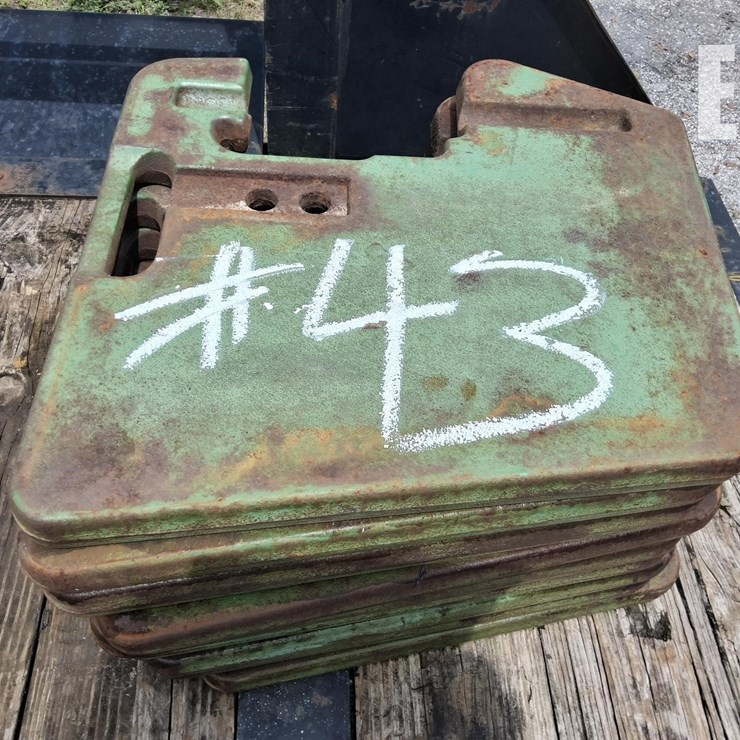 TRACTOR WEIGHTS 100LB EACH