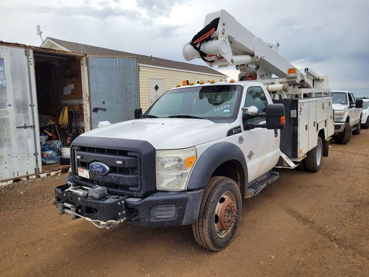 2016-ford-f550-image-1