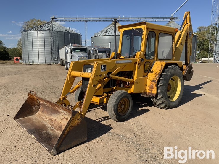 john-deere-410-image-1