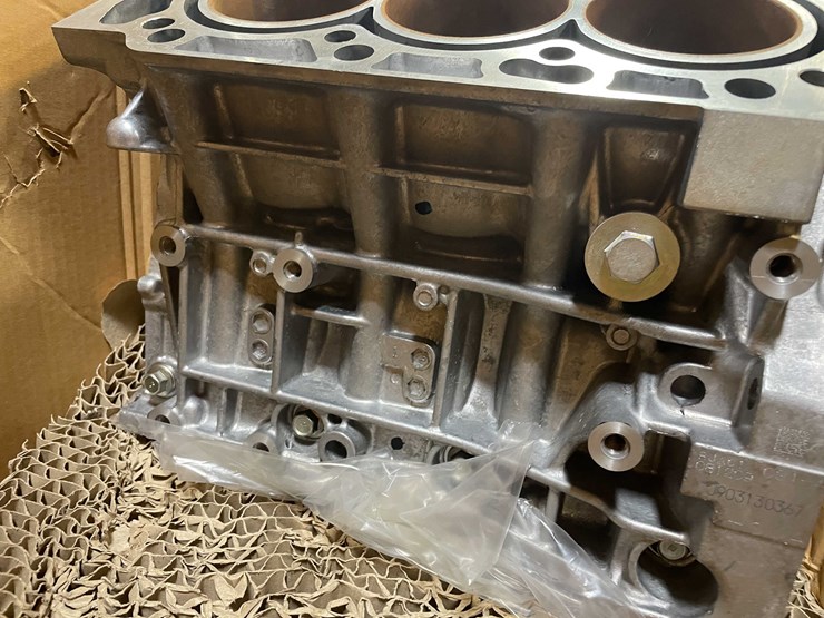 #8604-•-acura-tl-engine-block-(pr7)-image-15
