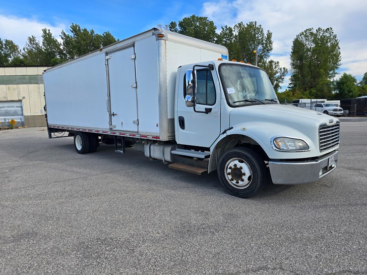 #22329-•-2014-freightliner-m2-106-box-truck-image-42