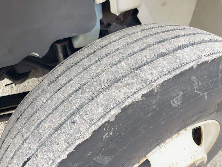 2007-international-durastar-4400-image-70