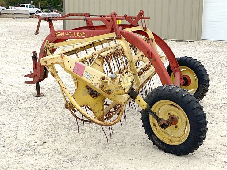 new-holland-256-image-6