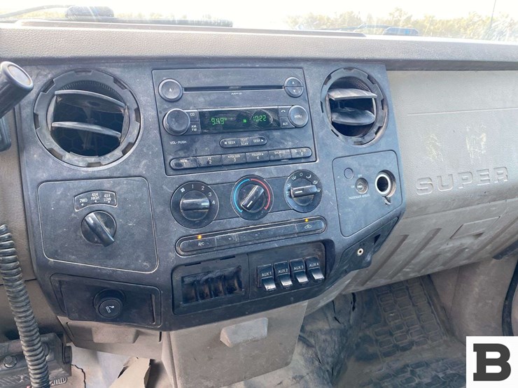 2008-ford-f350-image-32