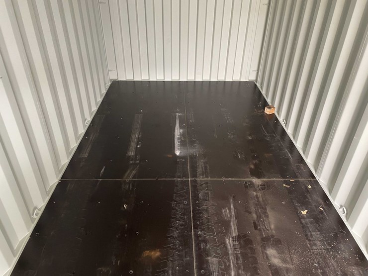 #1385-•-20'-shipping-container-(of)-image-26