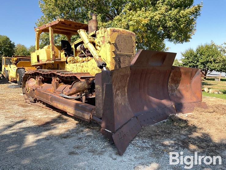 1973-caterpillar-d9g-dozer-image-4