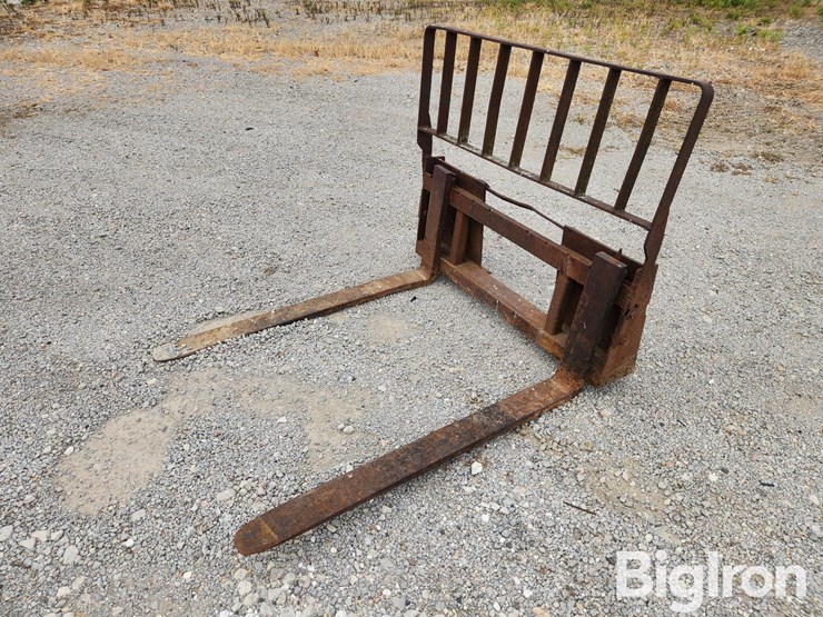 48"-pallet-forks-image-1