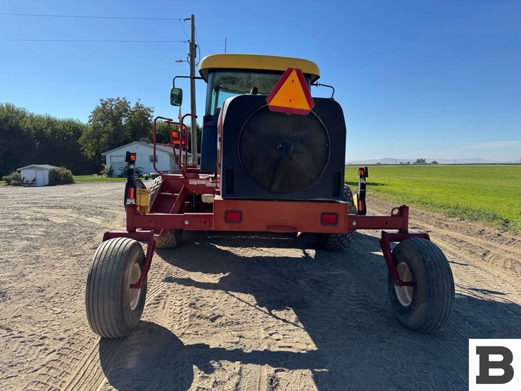 new-holland-h8040-image-4