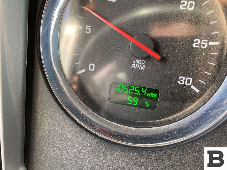 2013-kenworth-t800-image-66