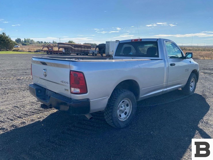 2013-ram-1500-pickup-image-5