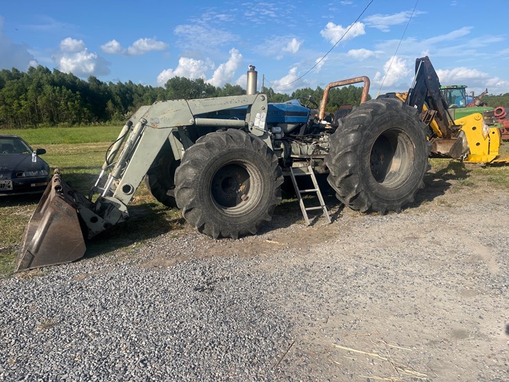 new-holland-8010-image-1