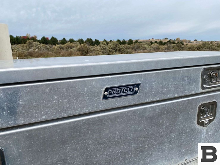 2004-chevrolet-silverado-3500-image-15