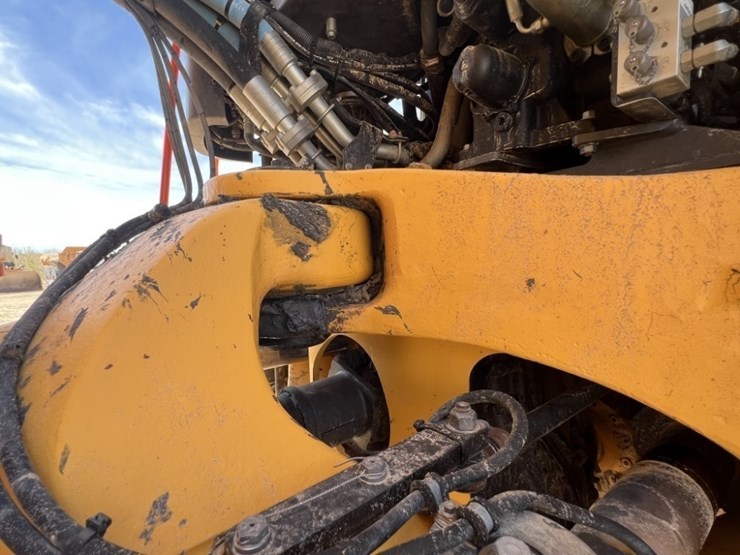 2020-volvo-a60h-image-20