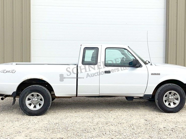 2011-ford-ranger-image-3