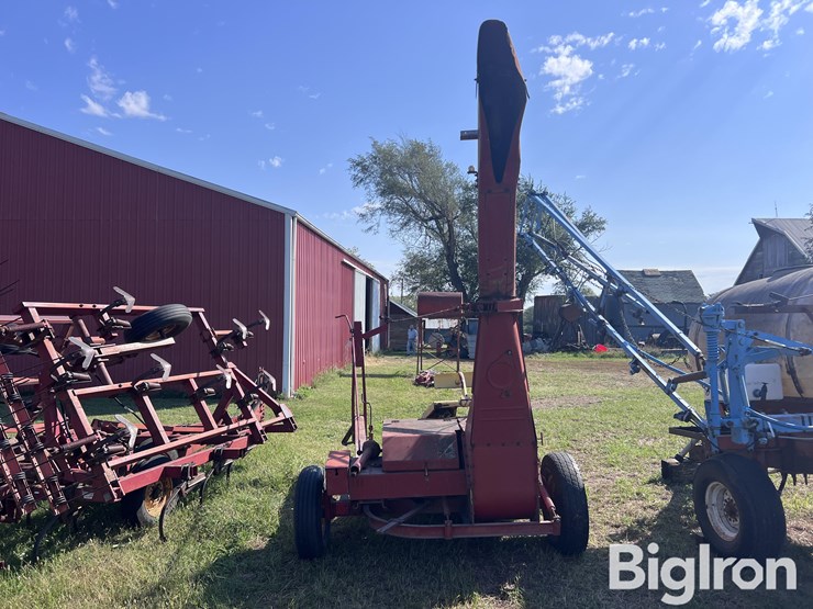 new-holland-s717-image-5