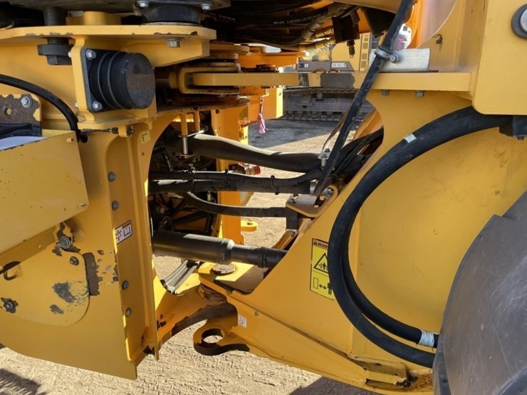 2020-volvo-l70h-image-17