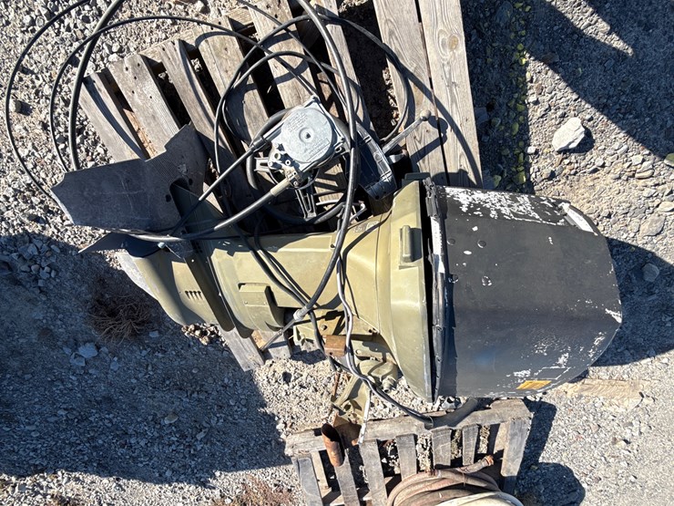 #26195-•-65hp-outboard-motor-image-12