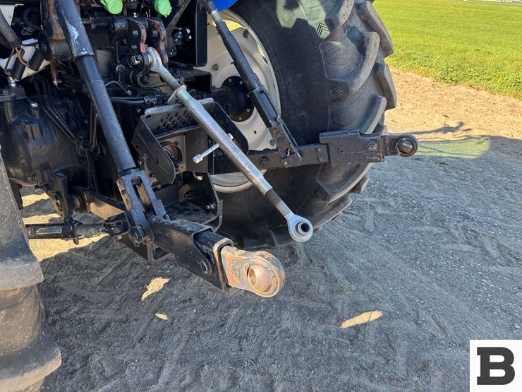 2014-new-holland-t4.105-image-27