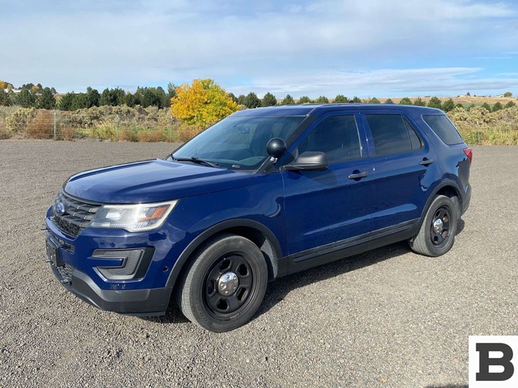 2018-ford-explorer-image-1