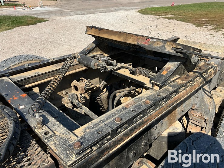 1992-peterbilt-357-image-19