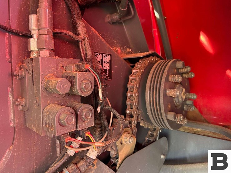 2012-massey-ferguson-2190-image-53