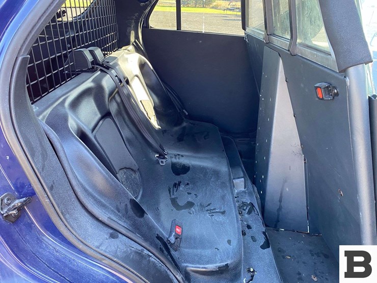 2017-ford-explorer-image-19