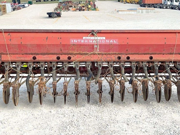 international-10-image-4