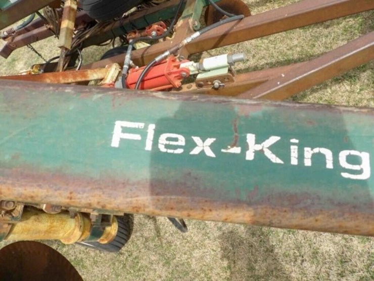 40'-flex-king-sweep-plow-image-6