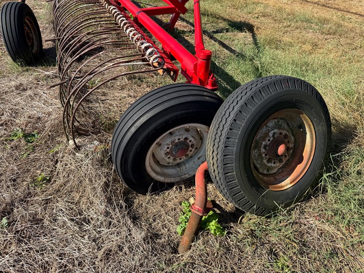 #47-•-#1002-•-18-foot-rouse-rake-image-5