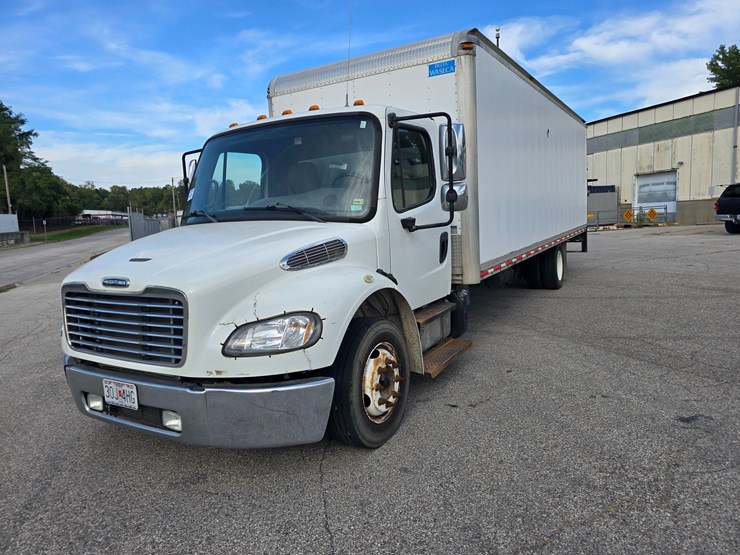 #22329-•-2014-freightliner-m2-106-box-truck-image-2