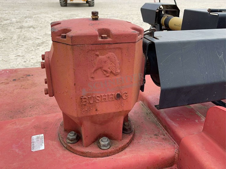 bush-hog-3210-image-16