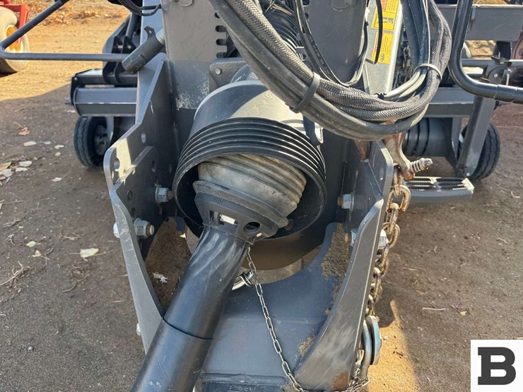 2015-massey-ferguson-2290-image-9