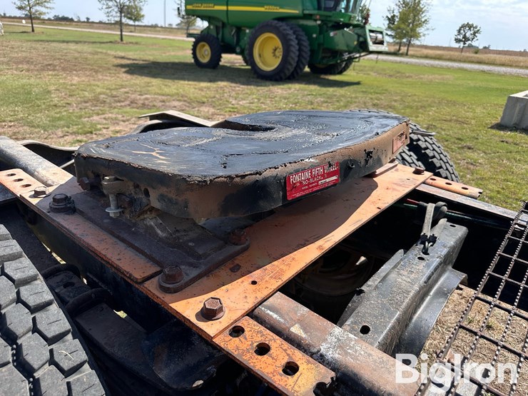 1981-ford-ln9000-image-12