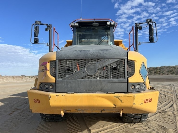 2021-volvo-a60h-image-8