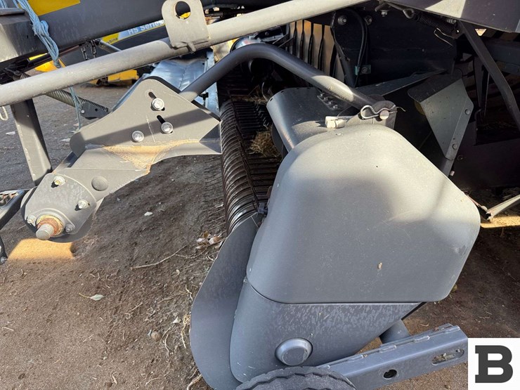 2015-massey-ferguson-2290-image-21