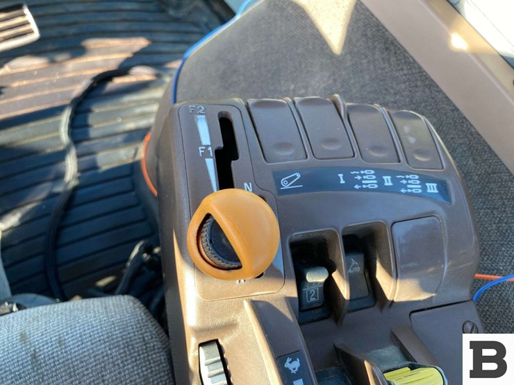 2008-john-deere-8330-image-79