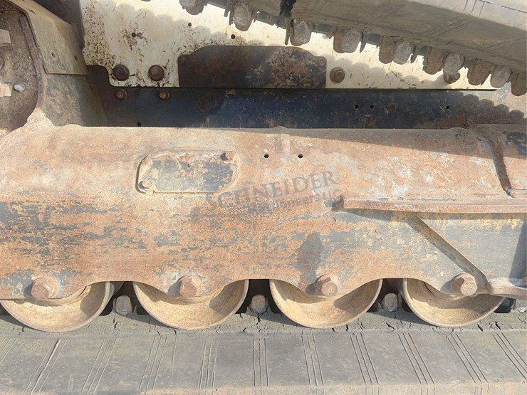 2019-bobcat-t770-image-15