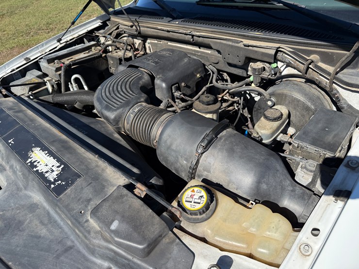 2002-ford-expedition-image-24