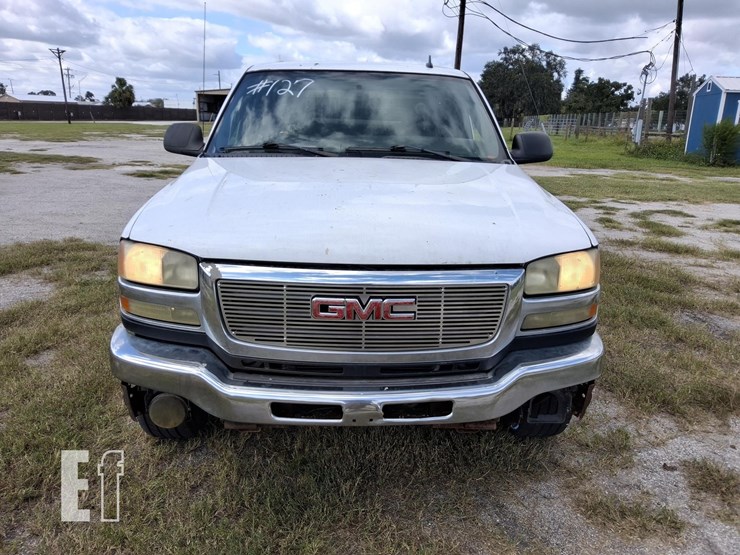 2006-gmc-sierra-2500hd-image-1