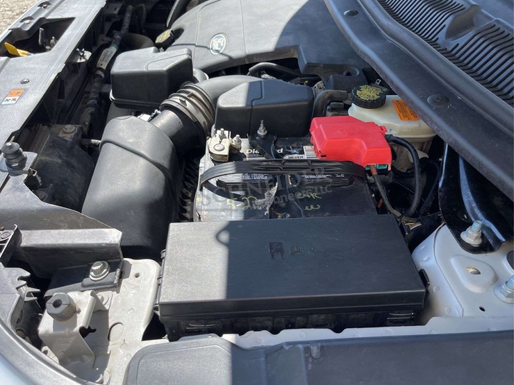 2013-ford-explorer-image-26