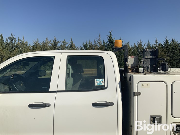 2015-chevrolet-silverado-2500-image-10