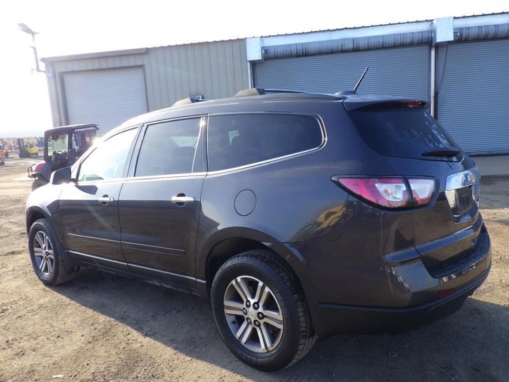 2016-chevrolet-traverse-image-4