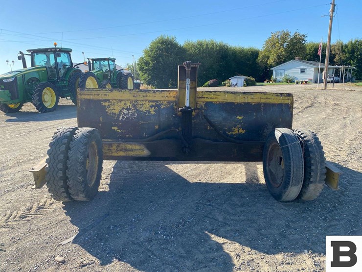 custom-10'-box-scraper-image-4