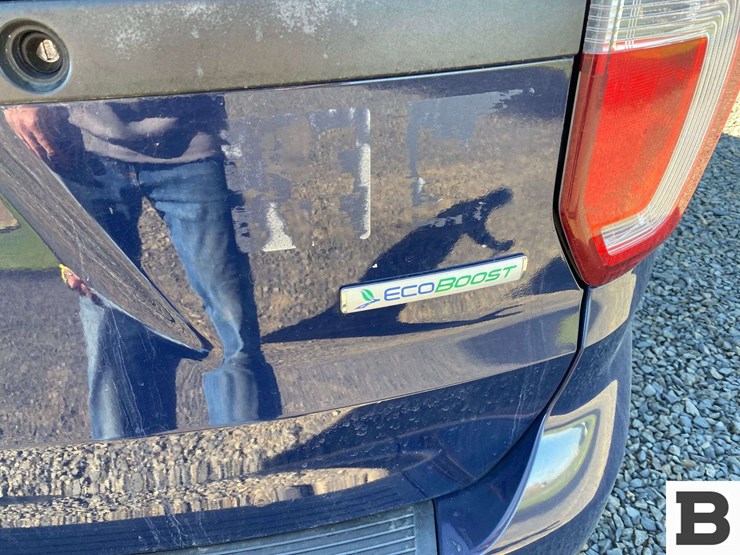 2018-ford-explorer-image-15