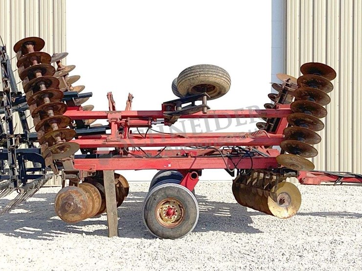 international-496-image-3