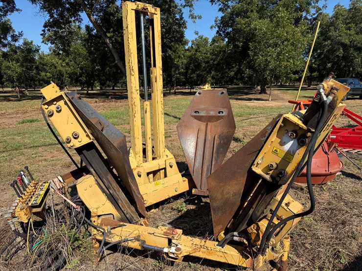 #53-•-#1008-•-vermeer-34”-tree-spade-image-1